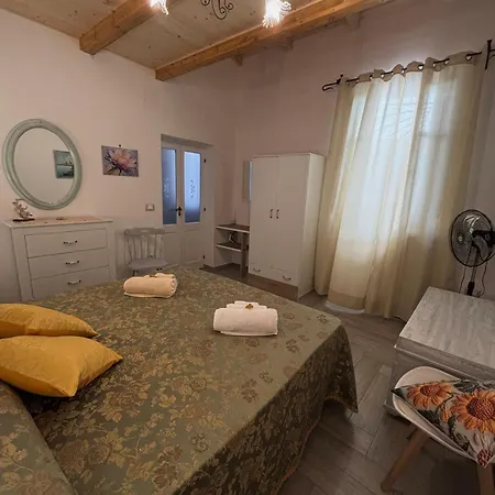 Rosa Life House Holiday home Gasponi